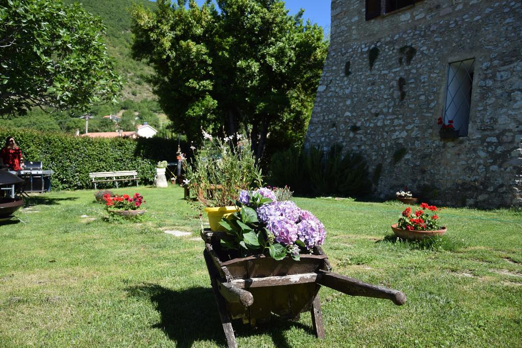 Campagna In Compagnia Villa Vallo di Nera Exterior foto